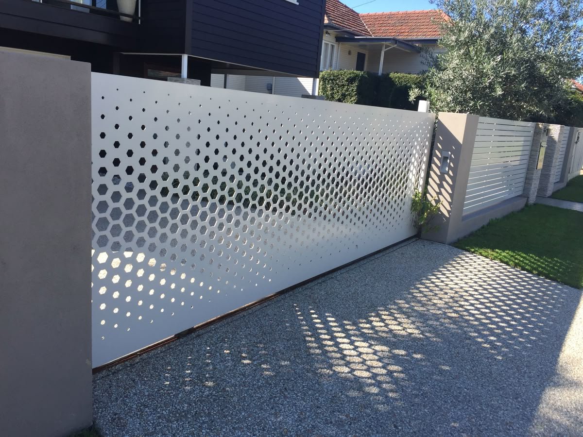 ساتر شبك للمزارع والاستراحات