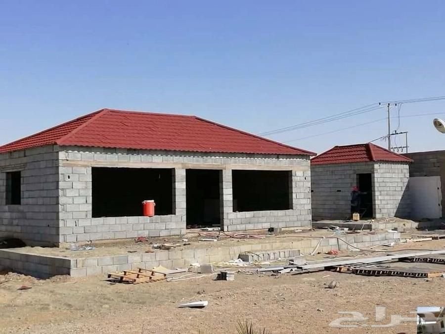 تصميم وبناء مجالس وملاحق خارجية فاخرة من تنفيذ شركة المظلات والسواتر العامة — جودة عالية وتشطيبات راقية