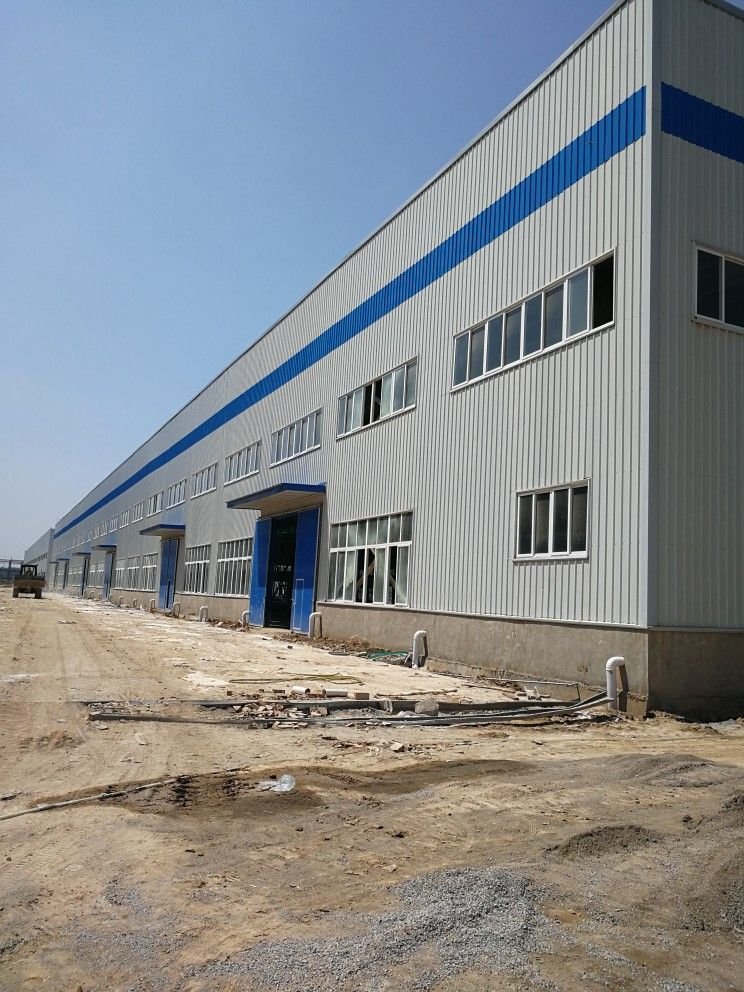 تصميم هنجر تجاري حديث