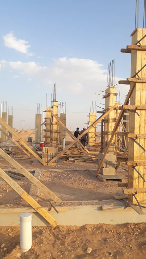 مقاول معماري بالرياض يشرف على بناء فيلا سكنية حديثة